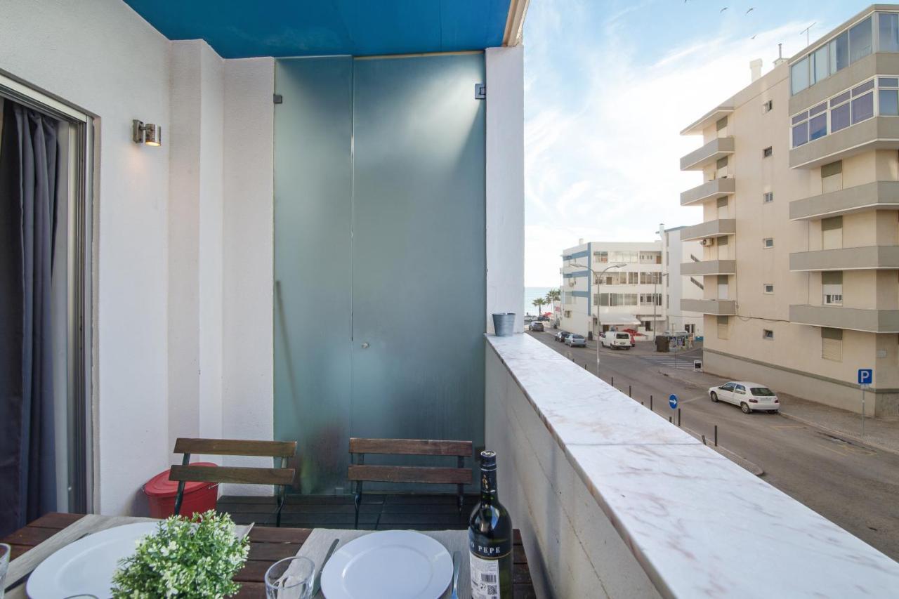 Modern Apartment By The Sea Quarteira Exteriér fotografie