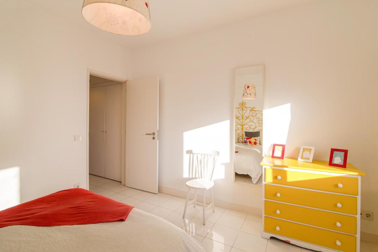 Modern Apartment By The Sea Quarteira Exteriér fotografie